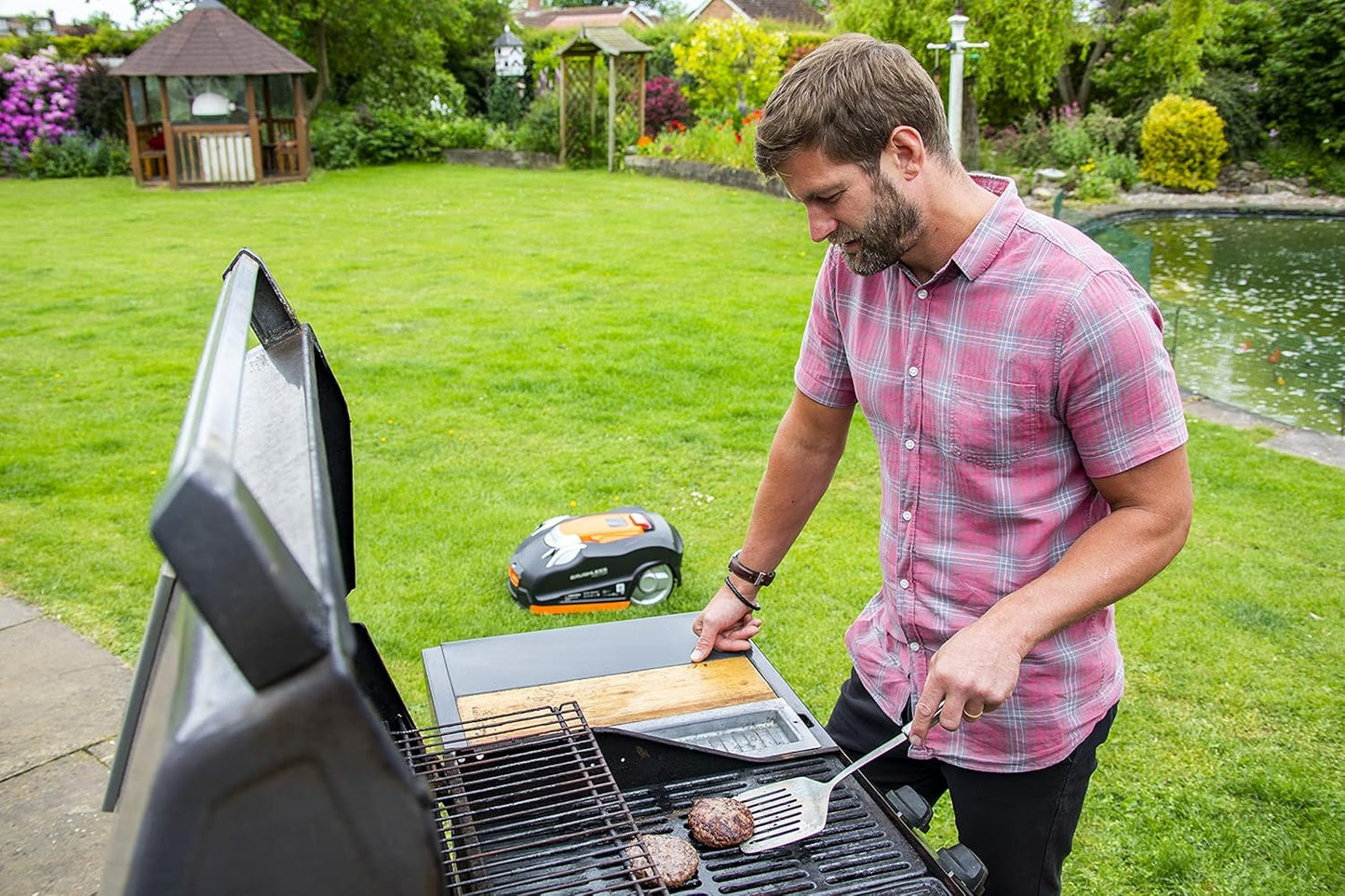 Yard Force NX60i Robotic Lawnmower up to 600 m², Automatic Robot Lawn Mower with Wi-Fi Connection, App Control, iRadar Ultrasonic Sensor, Edge Cutting Function, LCD Control Panel with Number Keypad