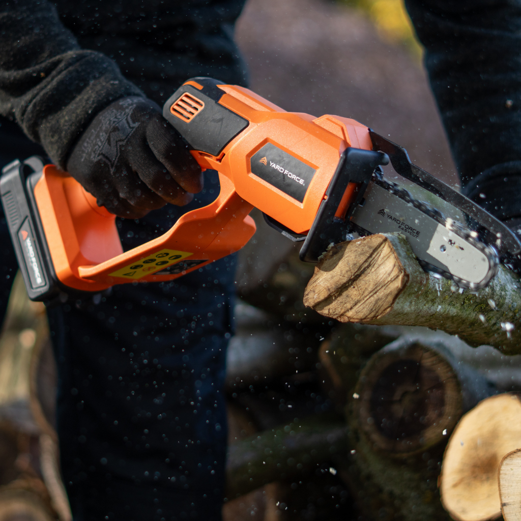 20V Cordless 12cm Mini Chainsaw